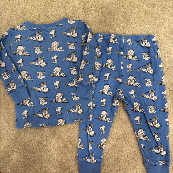 Janie and Jack x Snoopy Pajamas - Picture 7 of 7